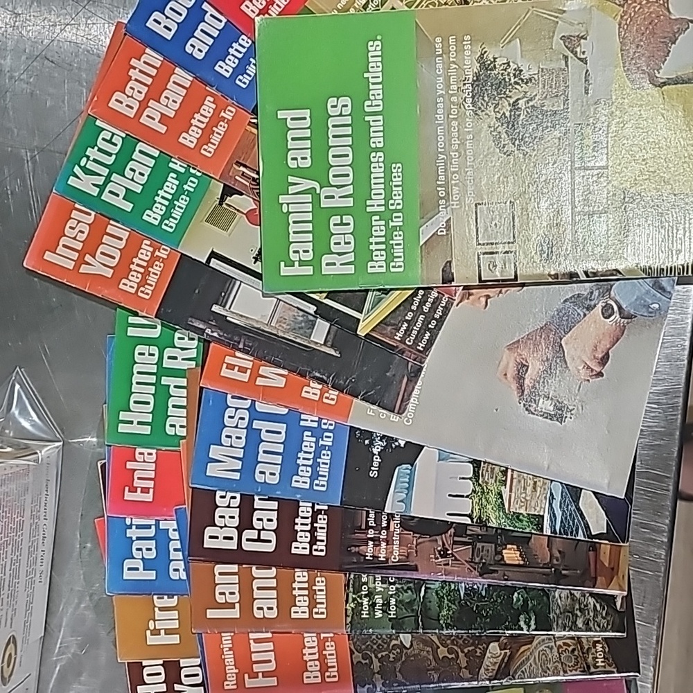 Better Homes & Gardens 'Guide-to' Series Lot